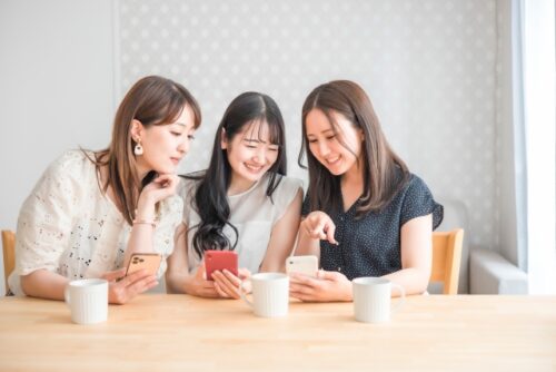 個別連絡が終わったらSNSで一斉報告する