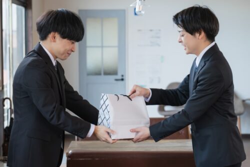 親族や目上の方へは高級感と格式を意識