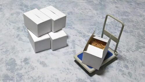 システム手数料や送料が別途発生する場合がある