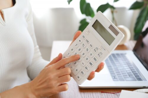 ゲストとの関係性から予想できるご祝儀額に合わせて「金額」を調整